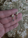 【NEW】LA2L Ange とっても小さな花と天然石の雫ピアス blue