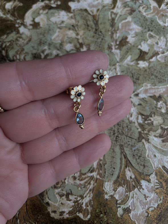 【NEW】LA2L Ange とっても小さな花と天然石の雫ピアス blue