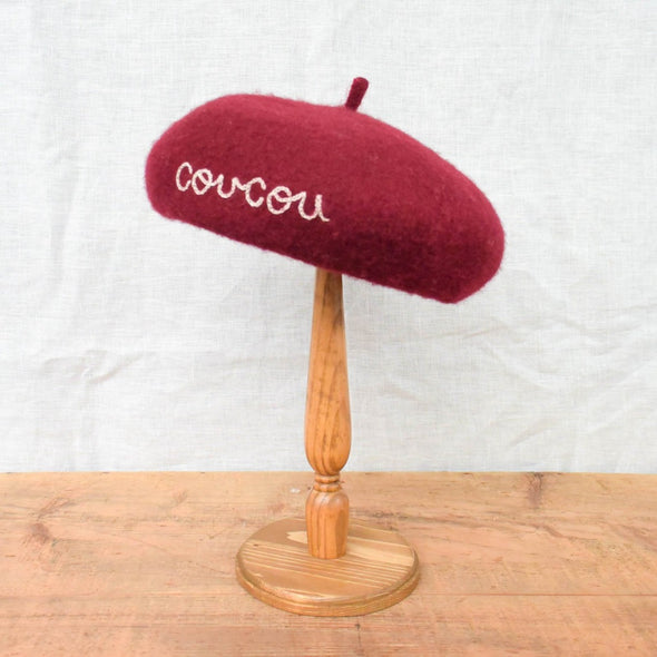 "Coucou" 刺繍入りベレー帽 by KAORI Embroidery ボルドー